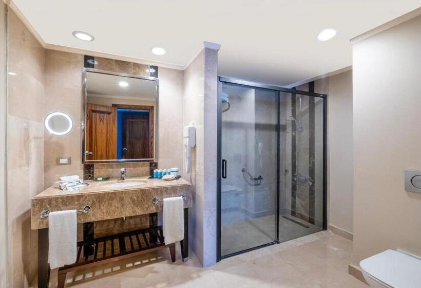Люкс Сеньор, Susesi Luxury Resort