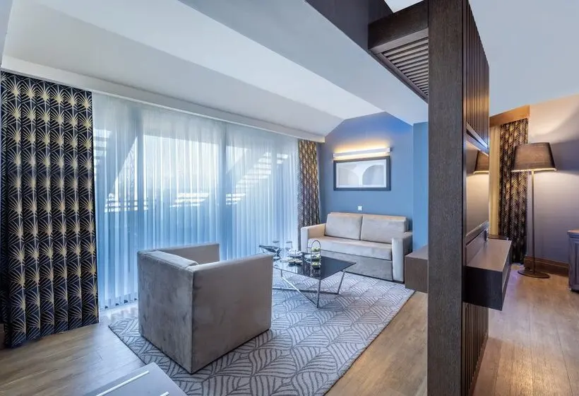 シニアスイート, Susesi Luxury Resort