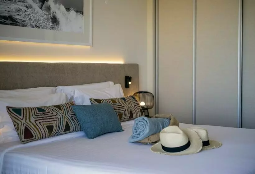 Quarto Premium Vista Mar, Crowne Plaza Caparica Lisbon