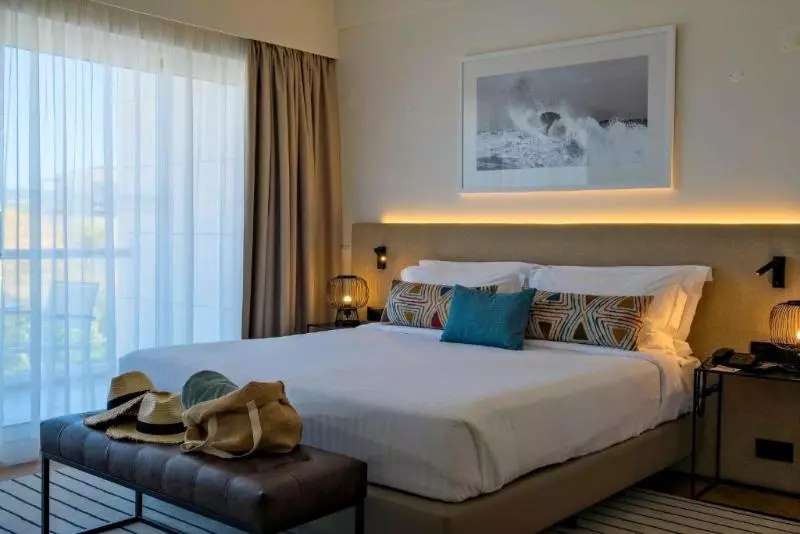 Suite 2 Quartos, Crowne Plaza Caparica Lisbon