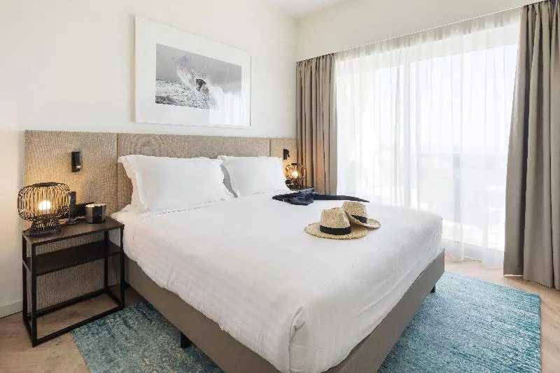 Suite 2 Quartos, Crowne Plaza Caparica Lisbon