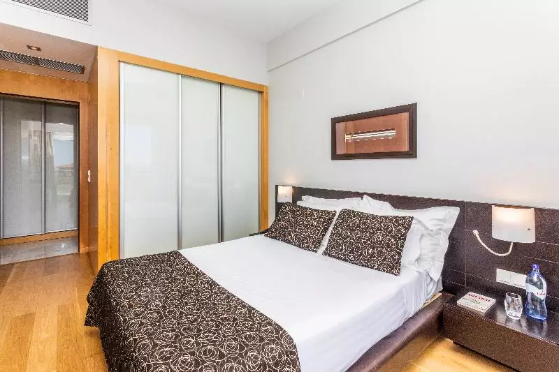 Quarto standard, Crowne Plaza Caparica Lisbon
