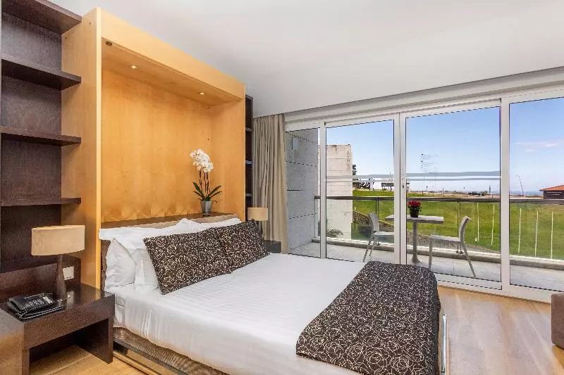 Quarto standart individual, Crowne Plaza Caparica Lisbon