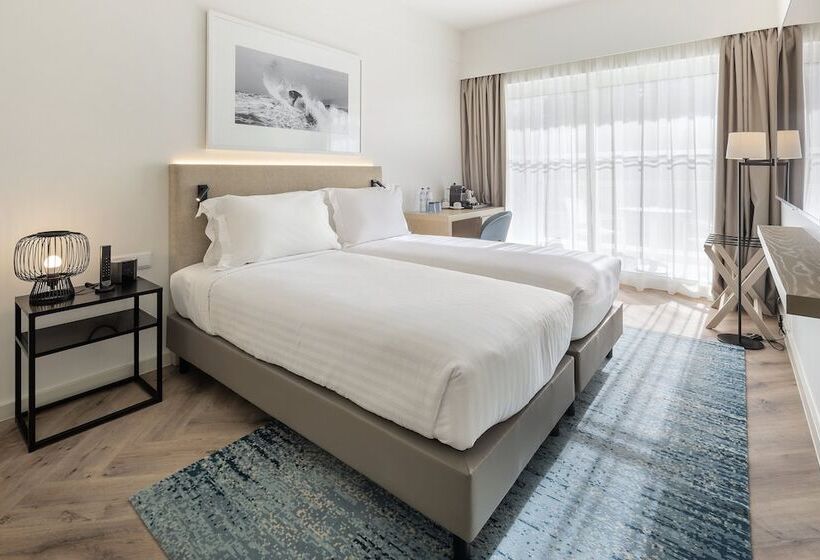 جناح غرفتين نوم, Crowne Plaza Caparica Lisbon
