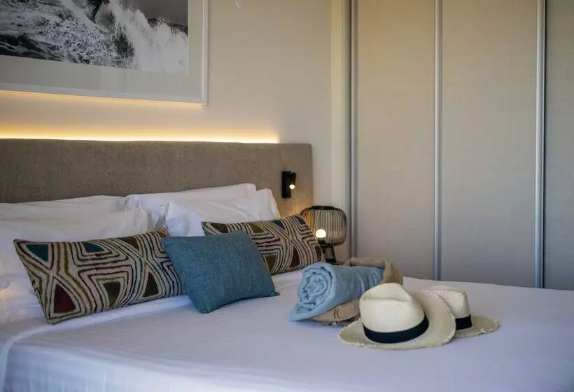 Quarto Premium, Crowne Plaza Caparica Lisbon