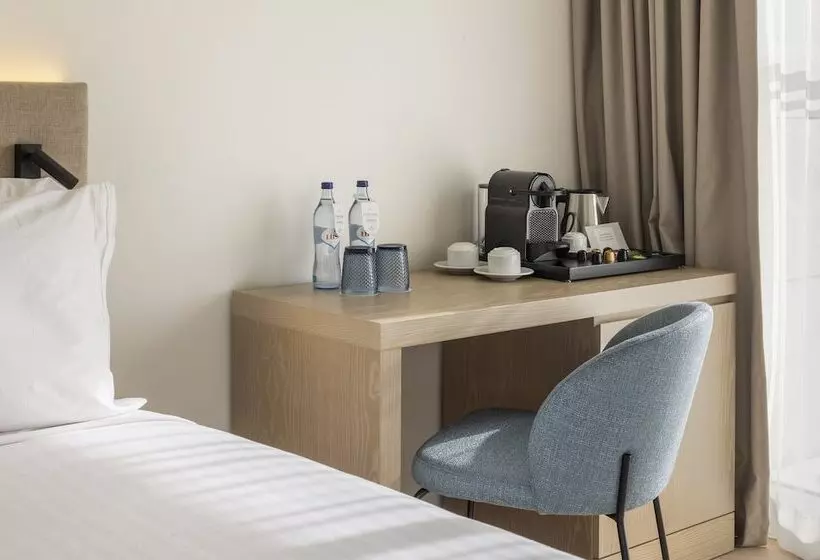Quarto standard, Crowne Plaza Caparica Lisbon