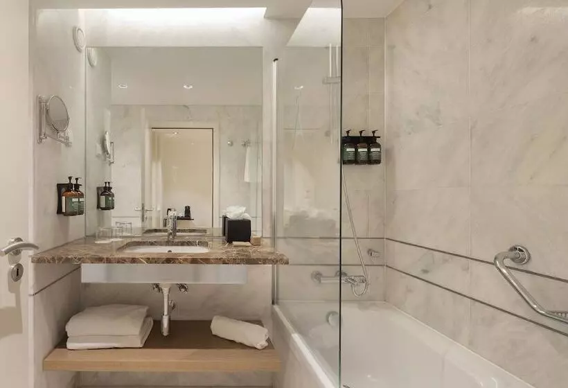Quarto Premium Vista Mar, Crowne Plaza Caparica Lisbon