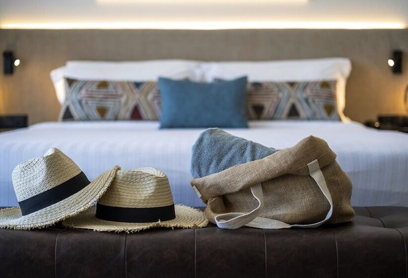 غرفة بريميوم مطلّة علي البحر, Crowne Plaza Caparica Lisbon