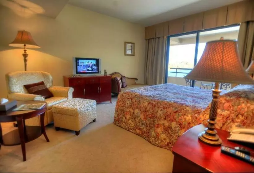 اتاق لوکس با چشم‌انداز دریا, Grand Hotel Excelsior