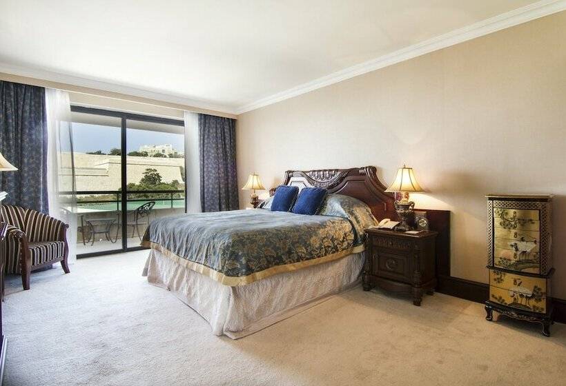 سوئیت رویال, Grand Hotel Excelsior