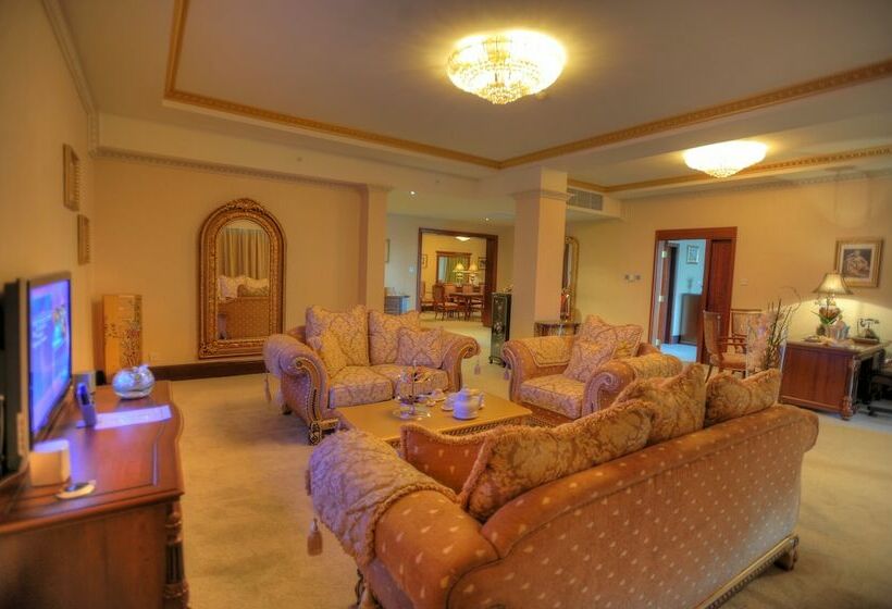 سوئیت پرزیدنت, Grand Hotel Excelsior