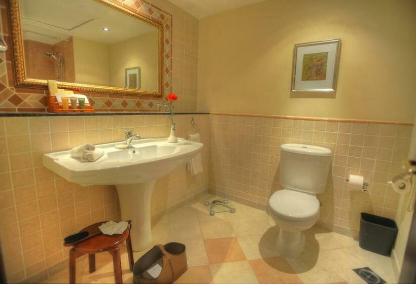 اتاق استاندارد با چشم‌انداز, Grand Hotel Excelsior