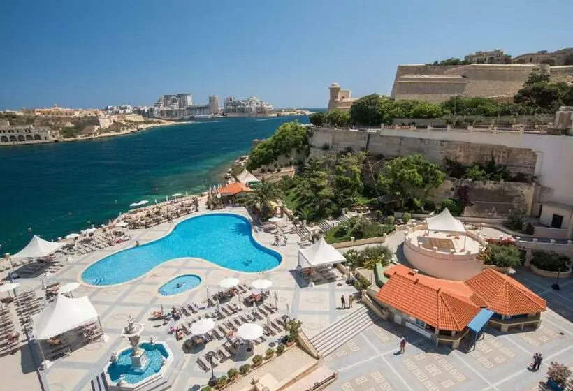 اتاق استاندارد با چشم‌انداز, Grand Hotel Excelsior