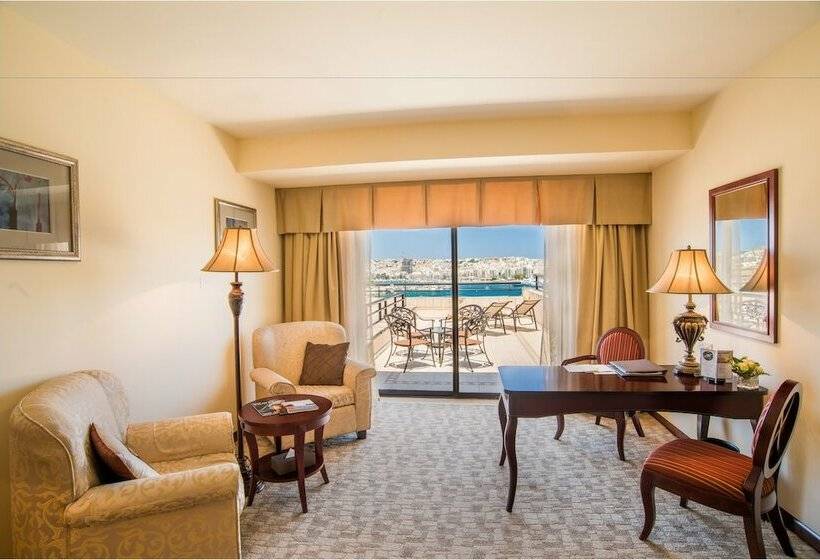 اتاق استاندارد با چشم‌انداز, Grand Hotel Excelsior