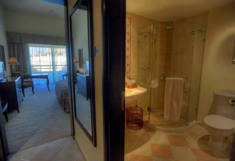 اتاق لوکس با چشم‌انداز باغ, Grand Hotel Excelsior