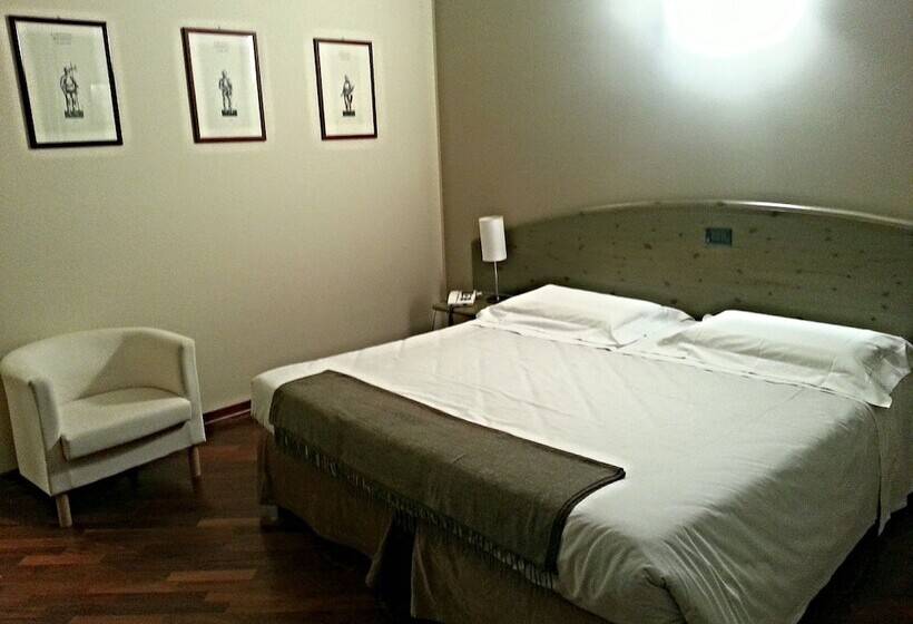 غرفة سوبيريور, Albergo Della Roccia