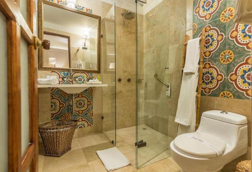 스탠다드 룸 킹사이즈 침대, Bantu By Faranda Boutique