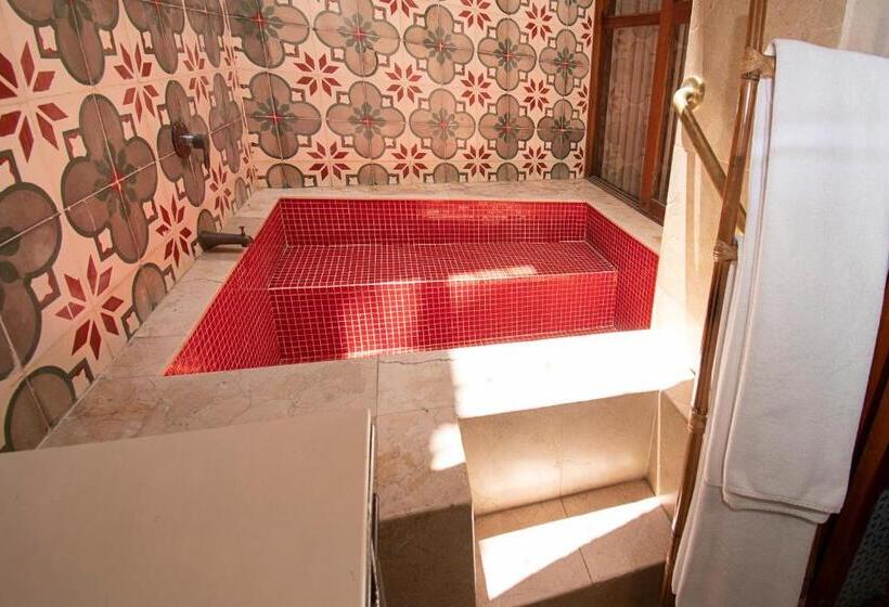 キングサイドベッドのスタンダードワンルーム, Bantu By Faranda Boutique