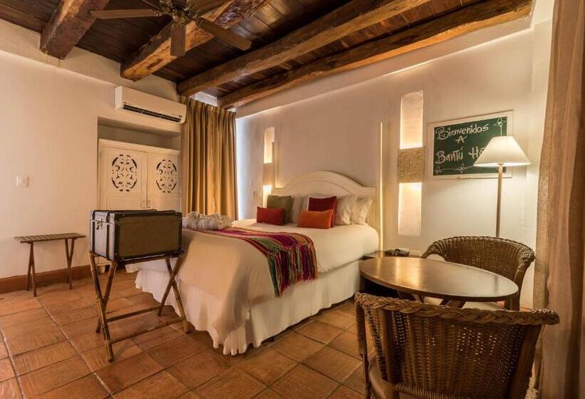 스탠다드 스튜디오 킹침대, Bantu By Faranda Boutique