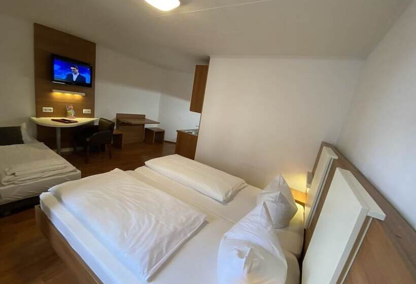 Quarto Triplo Estandar, Central Hotel Apart München