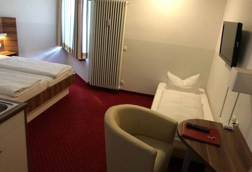 Номер Стандарт Трехместный, Central Hotel Apart München