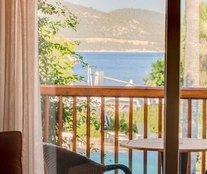 Люкс Вид на Море, Divan Bodrum Palmira