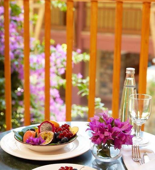 스탠다드 룸 킹사이즈 침대, Divan Bodrum Palmira