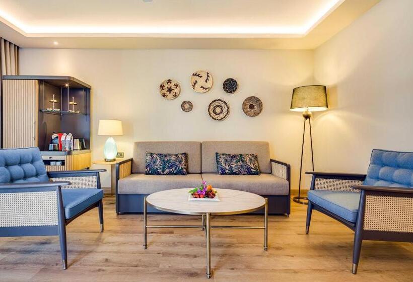 Люкс Вид на Море, Divan Bodrum Palmira