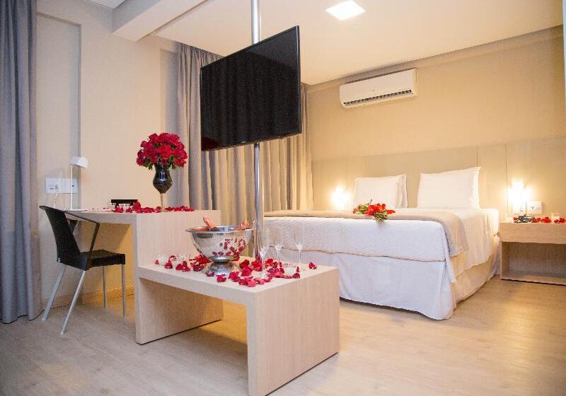 Chambre Deluxe, Duy Tan