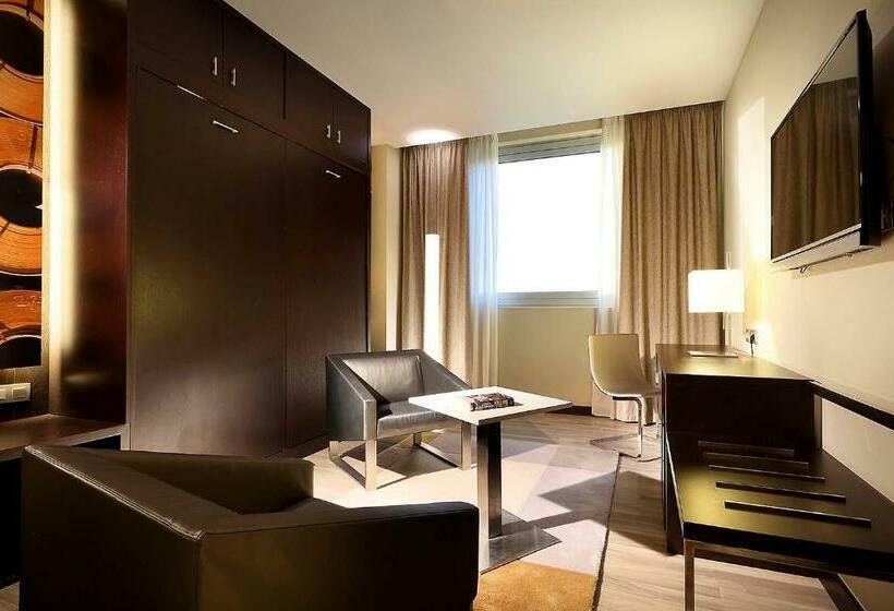 주니어 스위트, Exe Puerto De Sagunto