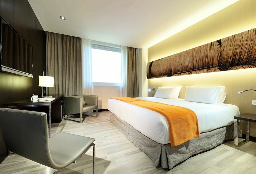 스탠다드 트리플 룸, Exe Puerto De Sagunto