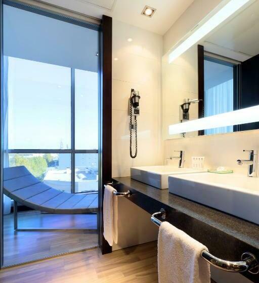 스위트, Exe Puerto De Sagunto