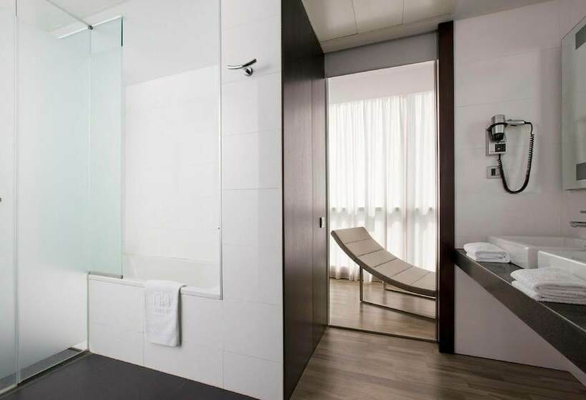 스위트, Exe Puerto De Sagunto