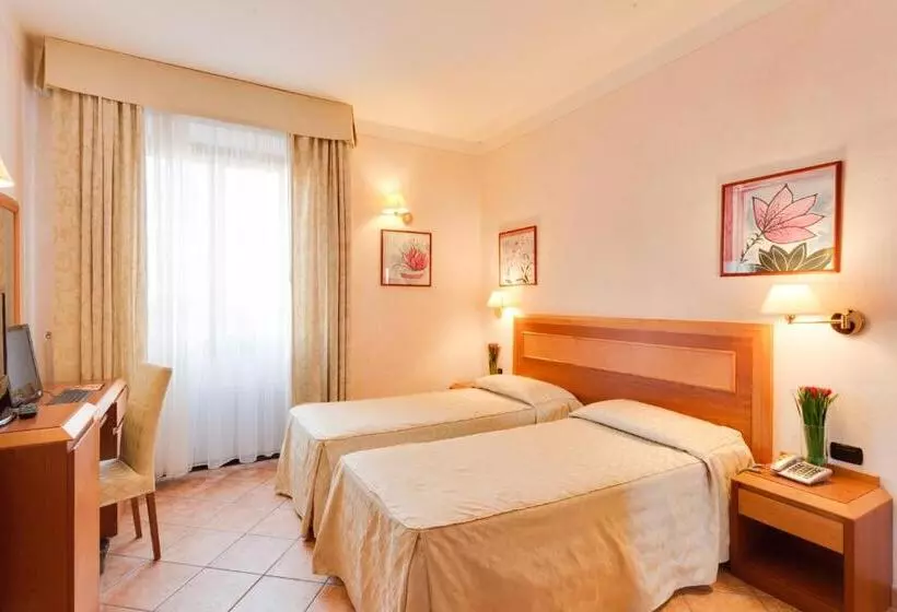 Economy Room