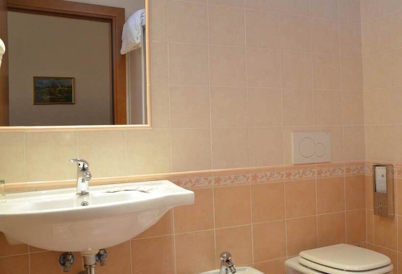 اتاق استاندارد چهار تخته, Mia Cara & Spa