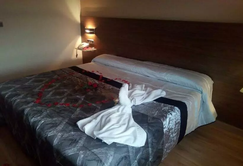 اتاق لوکس, Olimpia Hoteles
