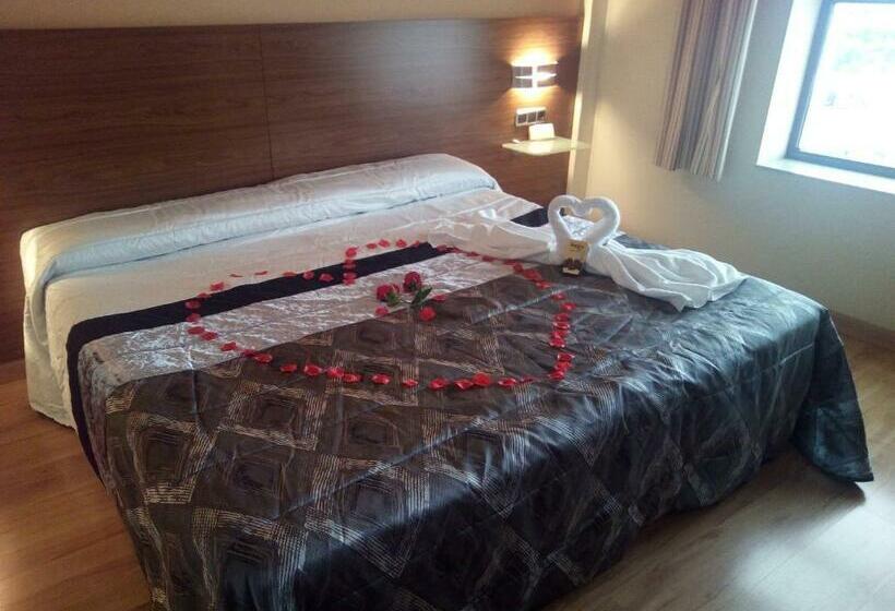 غرفة ديلوكس, Olimpia Hoteles