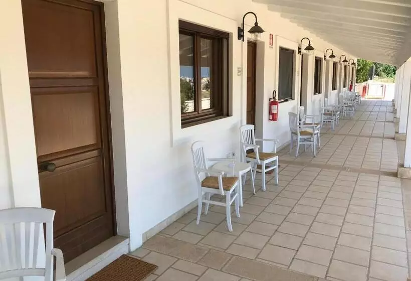 اتاق لوکس سه تخته, Relais Masseria Serritella