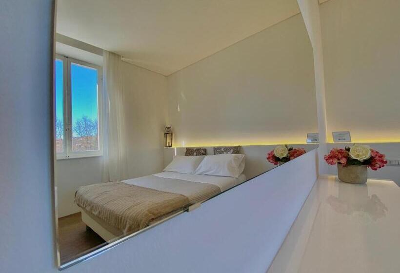 اتاق استاندارد با چشم‌انداز باغ, Soggiorno Lo Stellino