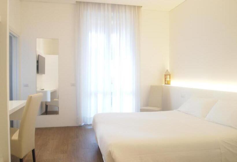 اتاق راحتی سه تخته, Soggiorno Lo Stellino