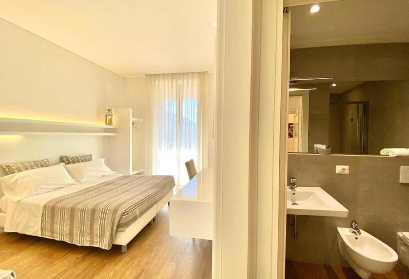 اتاق راحتی سه تخته, Soggiorno Lo Stellino