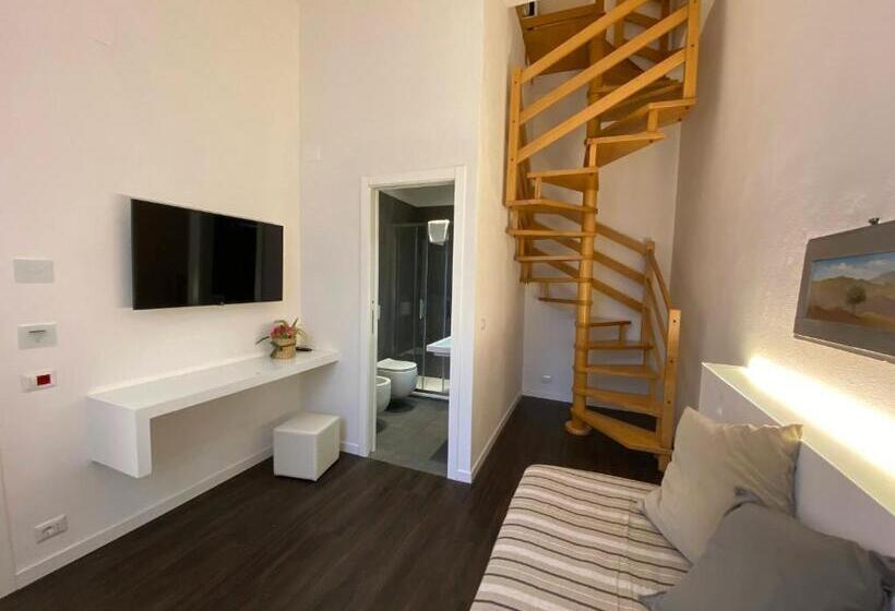 سوییت جونیور, Soggiorno Lo Stellino