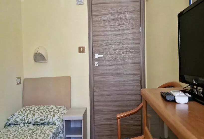اتاق اکونومی یک تخته, Sud Est
