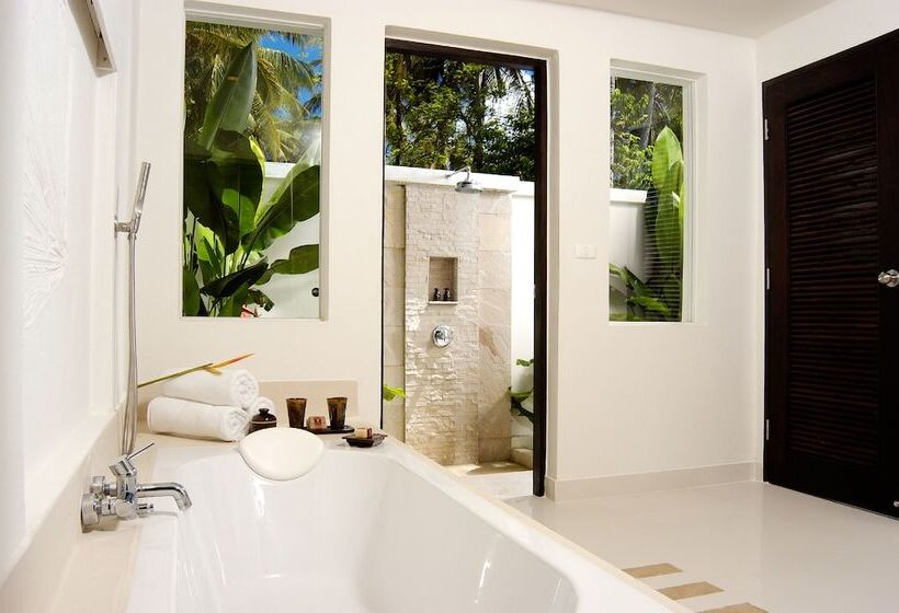 غرفة ديلوكس سرير كينج, The Racha