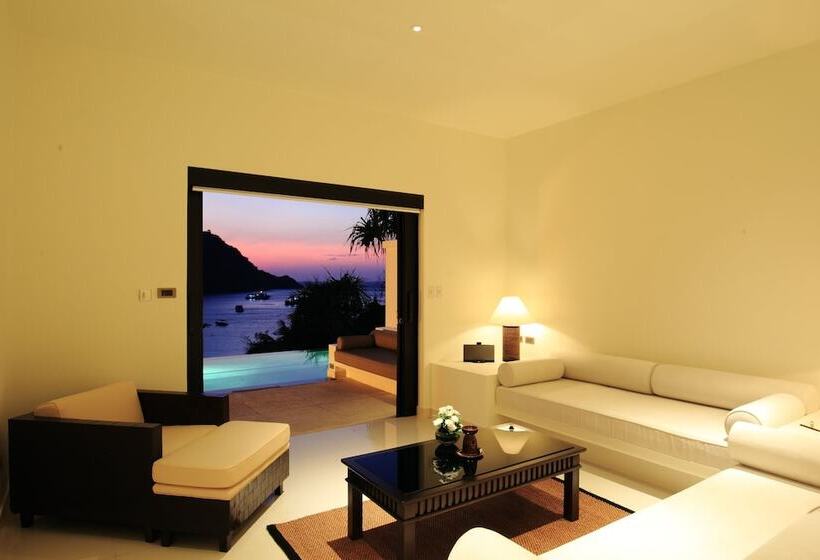 جناح مطلّ علي البحر, The Racha