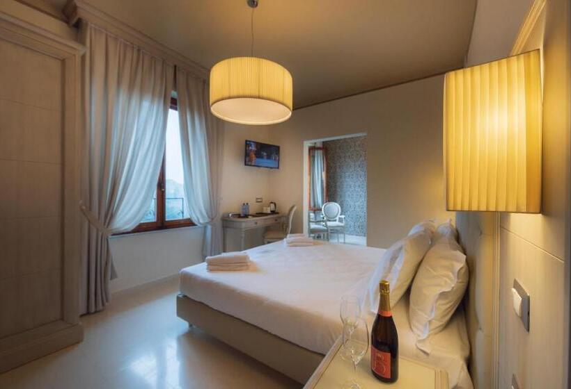 سوییت جونیور, Villa Elda Boutique