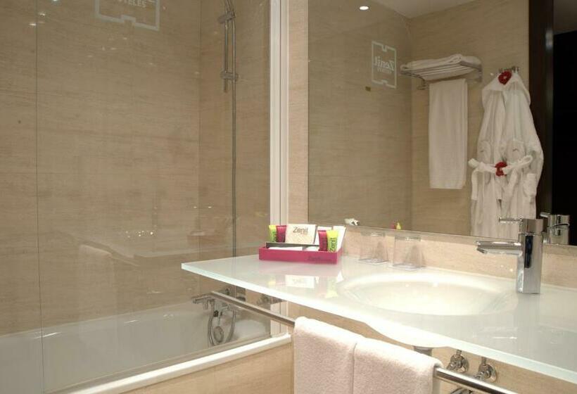 스탠다드 룸, Zenit Pamplona