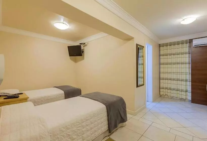 اتاق استاندارد یک نفره, Tri Hotel Executive Criciúma