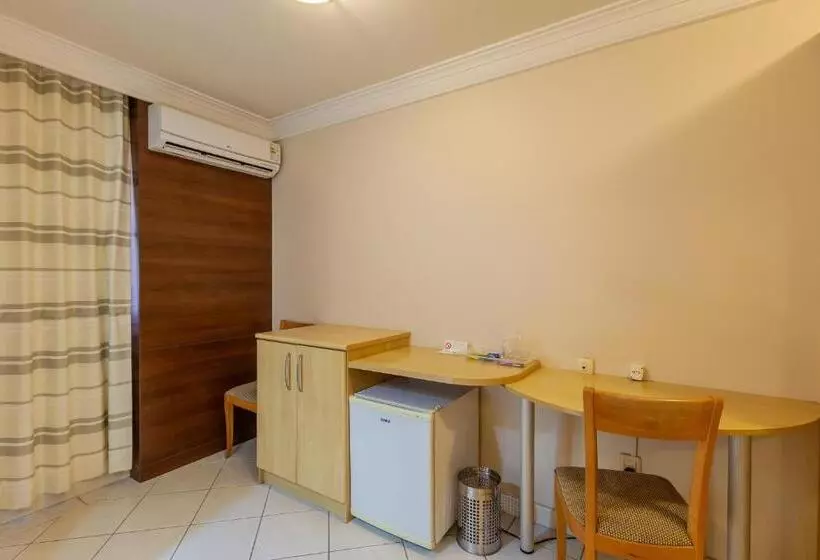 اتاق استاندارد, Tri Hotel Executive Criciúma