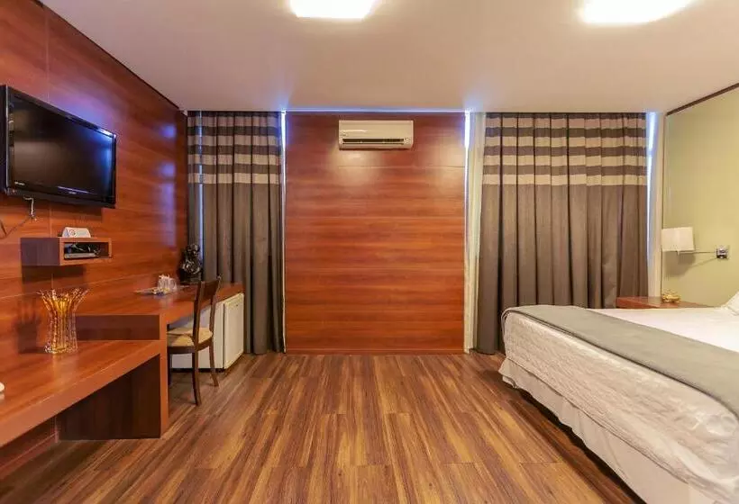 اتاق سوپریور, Tri Hotel Executive Criciúma